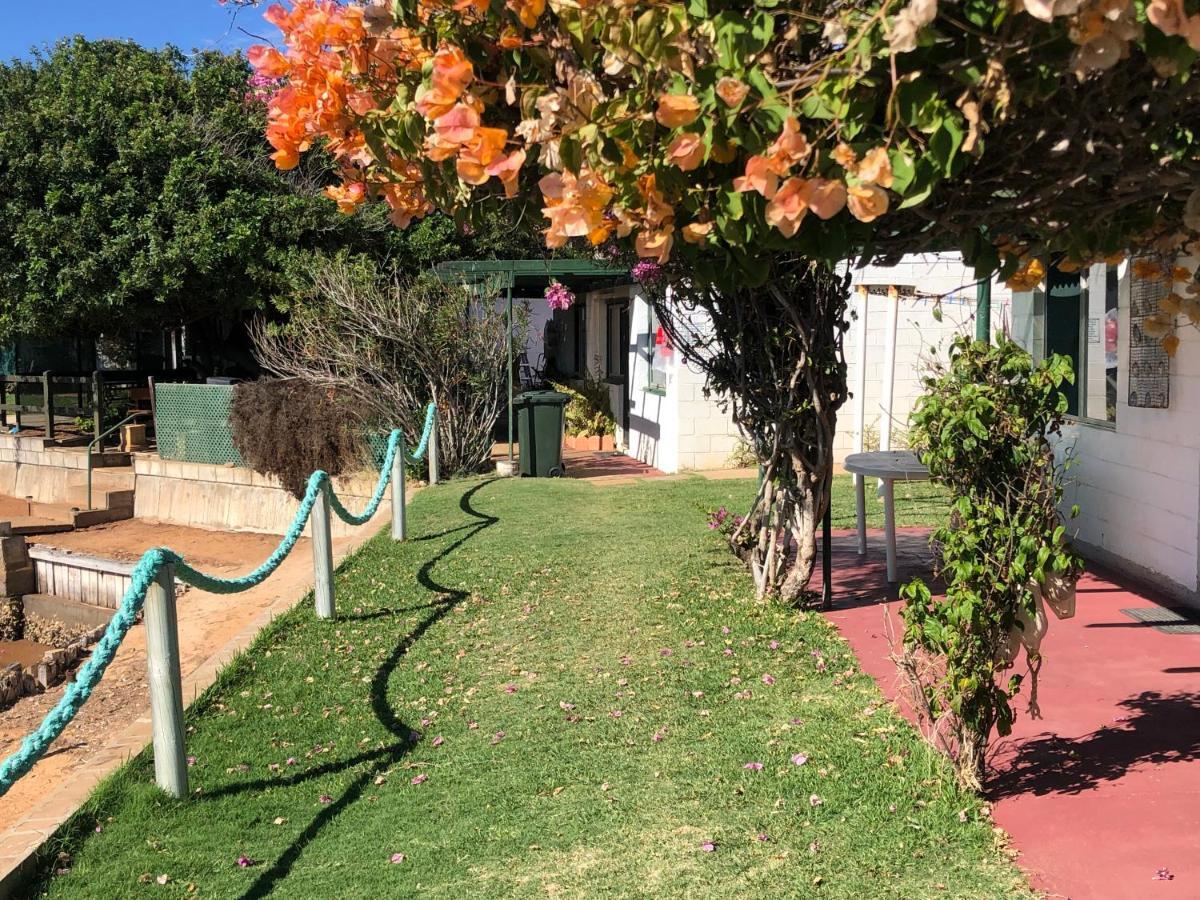 Pelican Point Waterfront Resort Formerly Carnarvon Beach Retreat Exterior photo